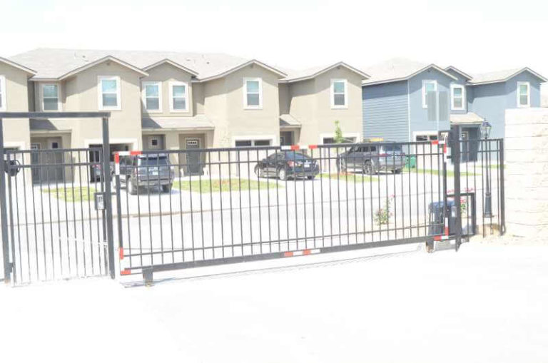 professional bespoke automatic gate installation services in the greater san antonio area